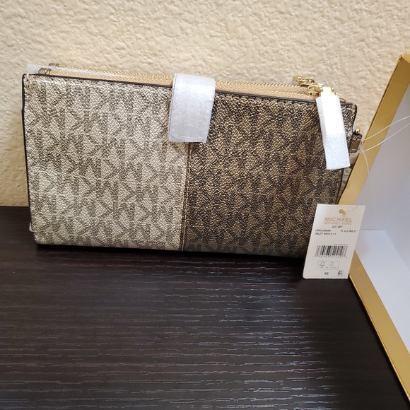 Michael kors Signature Jet Set Medium Double Zip Wristlet Wallet - Picture 9 of 11